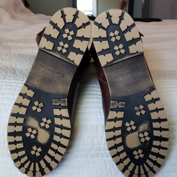 Women's size 8 Naturalizer brown wide calf boots - Picture 3 of 9